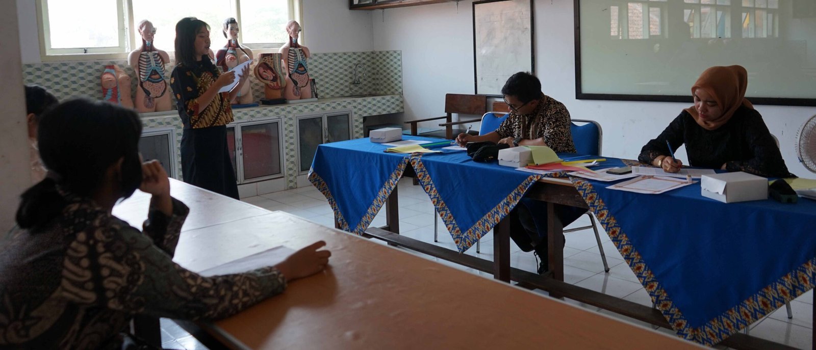 Cinta Bahasa Dengan Merayakan Bulan Bahasa di Sekolah