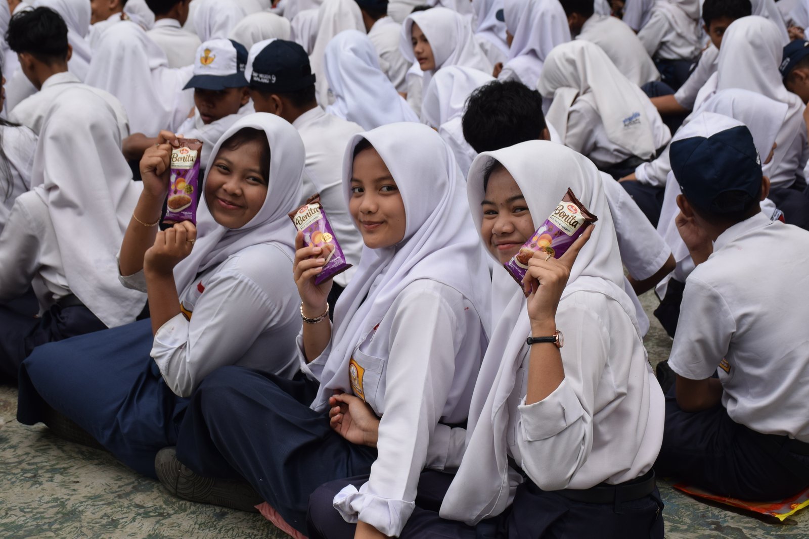 Awali Pagi dengan Kelembutan Roma Bonita: Wujud Nyata Sekolah Ramah Anak di SMP Negeri 9 Malang