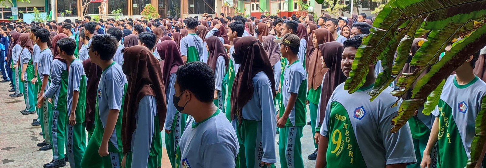 Senam Serentak Dalam Giat Jumat Sehat