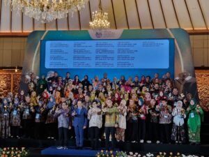 Read more about the article Perjuangan Sepuluh Tahun Berbuah Manis: SMP Negeri 9 Malang Raih Gelar Adiwiyata Mandiri 2025